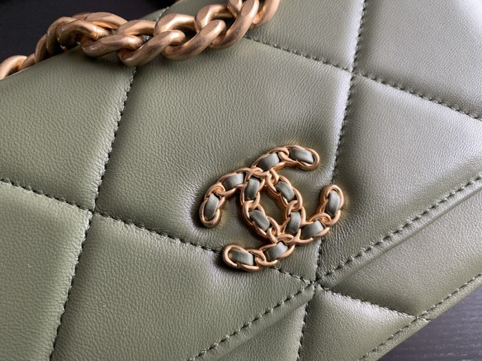  Handbag  Chanel 0957 size 19 cm 