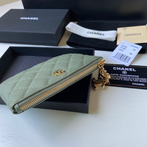  Handbag  Chanel A50168  size 14*10*1 cm 