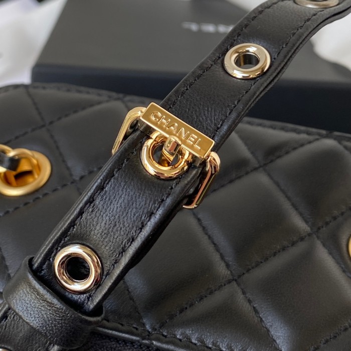  Handbag  Chanel AP2550 size 9.5x17x8 cm