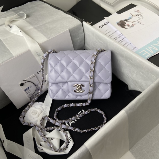  Handbag Chanel size 17 cm