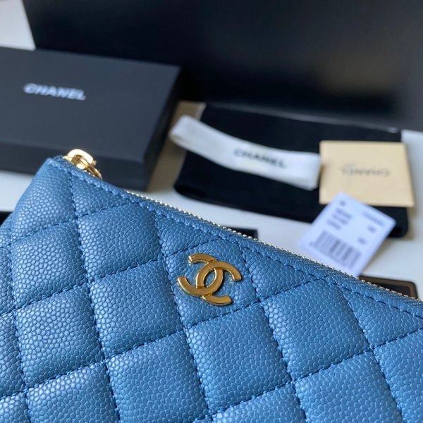  Handbag  Chanel A50168 size 14*10*1 cm