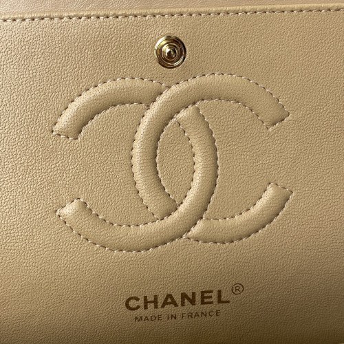  Handbag  Chanel  A01112 size 15.5x25.5x6.5 cm