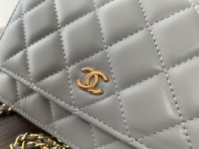 Handbags  Chanel  size 15cmx10cm x3.5 cm