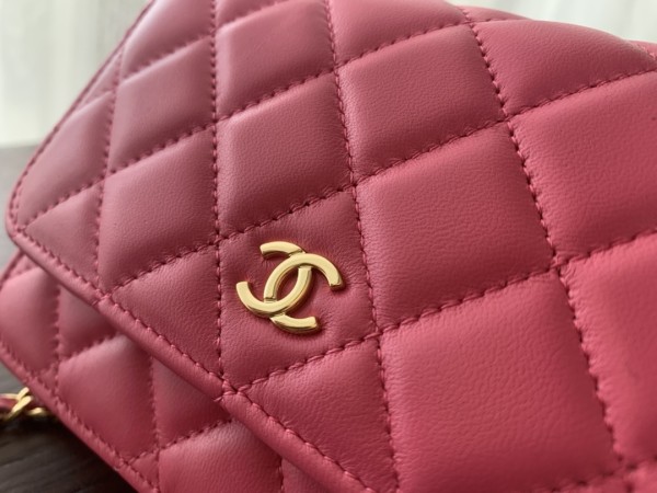  Handbag Chanel  size  15cmx10cm x3.5 cm