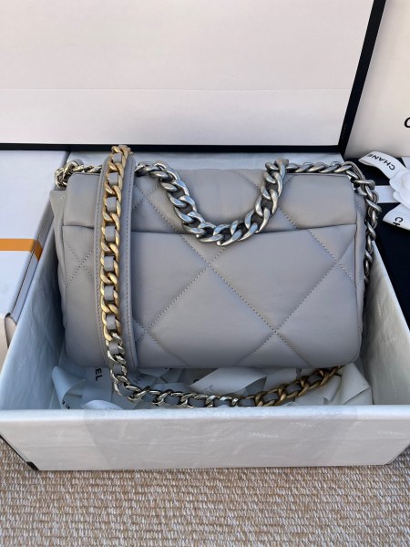  Handbag  Chanel  size 26cm／30 cm