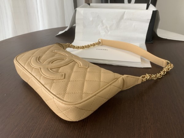 Handbag  Chanel 50920 size 25cmx14cmx5 cm 