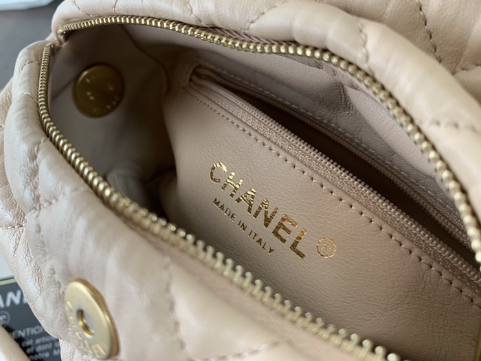 Handbag  Chanel 2479 size 19cmx13cmx7 cm