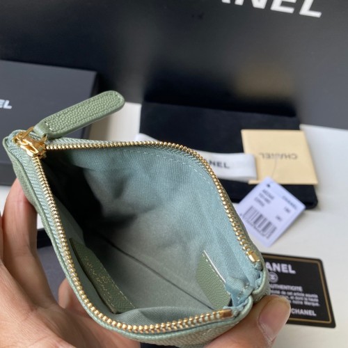  Handbag  Chanel A82365 size 15*8.5 cm