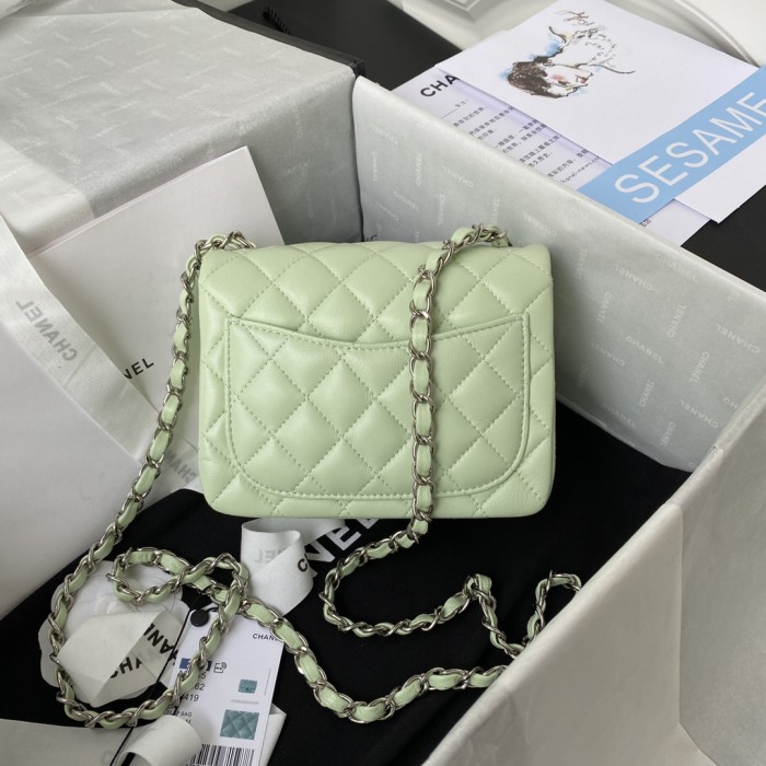 Handbag  Chanel size  17 cm