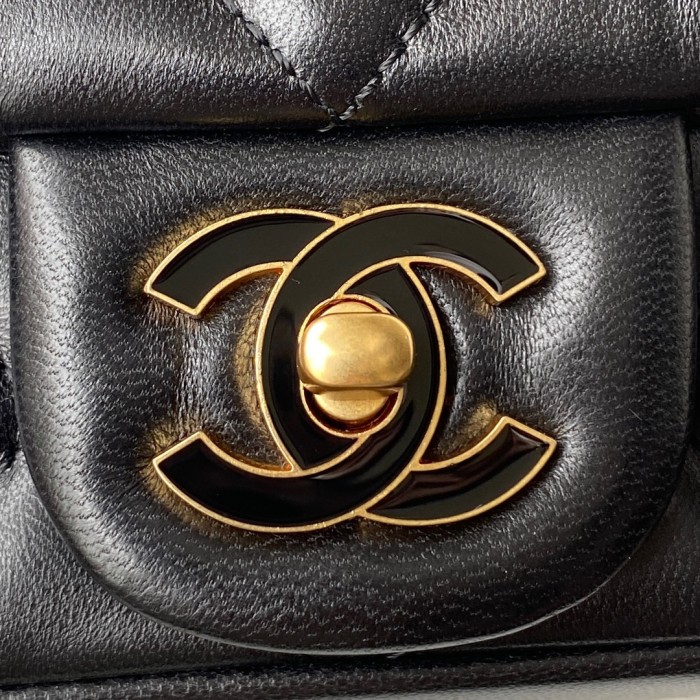  Handbag  Chanel AS1792 size 19 cm