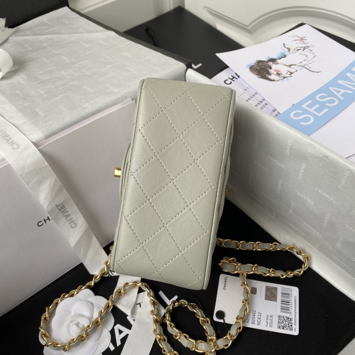 Handbag  Chanel size 17 cm