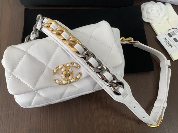  Handbag  Chanel AS1163 size 20cmx11cmx5.5 cm