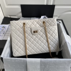  Handbag Chanel AS6611 size 35 26 11 cm
