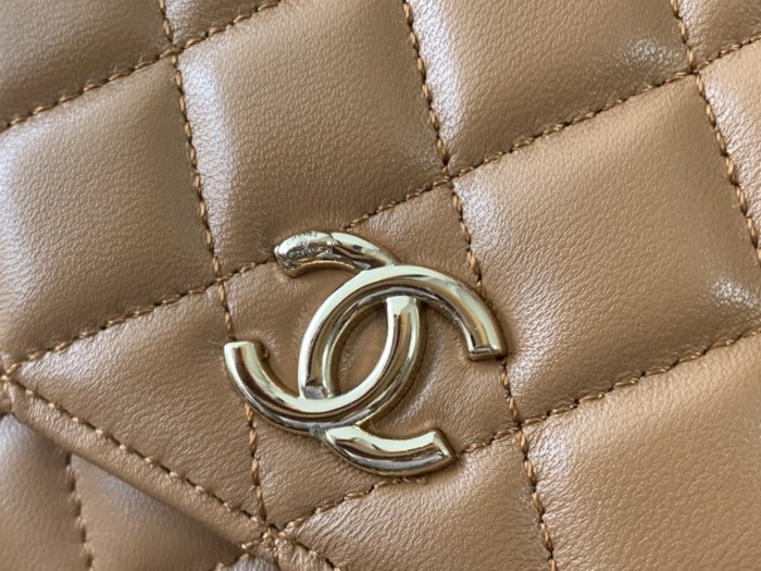  Handbag  Chanel 2022 size 19 cm