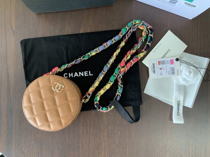 Handbag Chanel 2055 size 12cmx12cmx4.5 cm