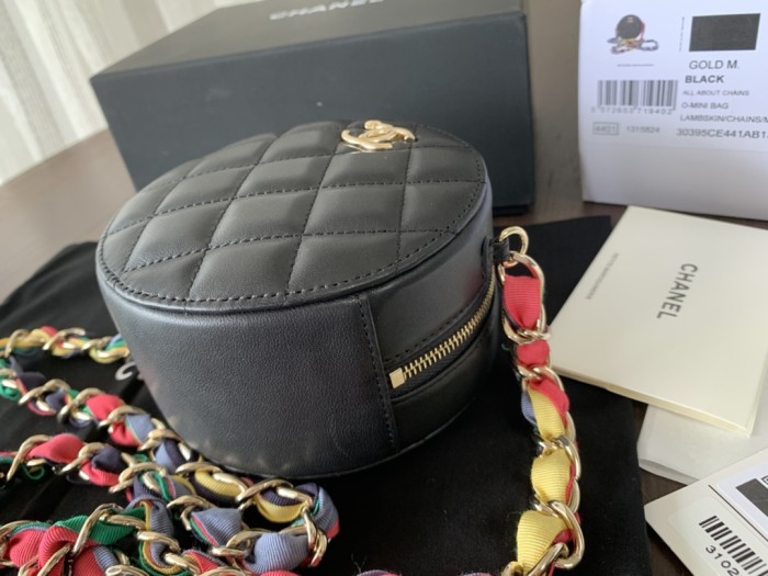 Handbag Chanel 2055 size 12cmx12cmx4.5 cm