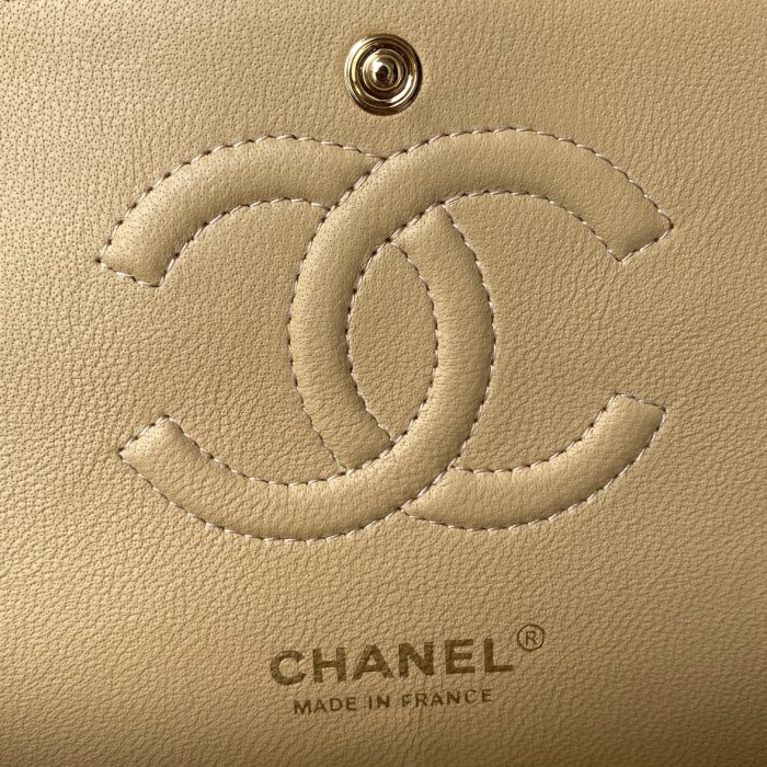 Handbag  Chanel A01112 Size 15.5x25.5x6.5 cm