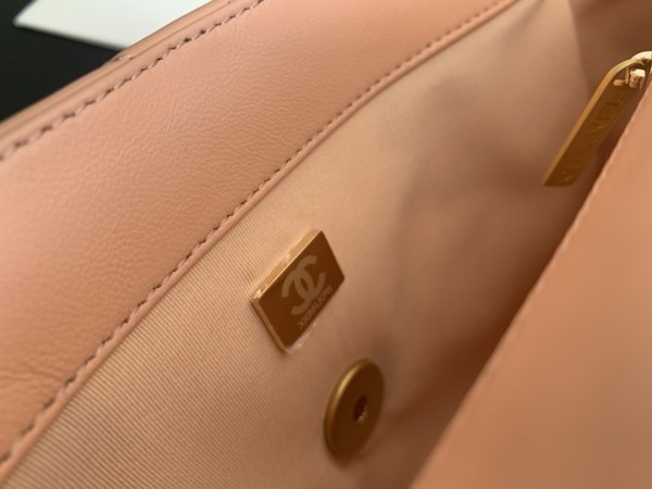  Handbag  Chanel 1160  size 26cmx16cmx9 cm