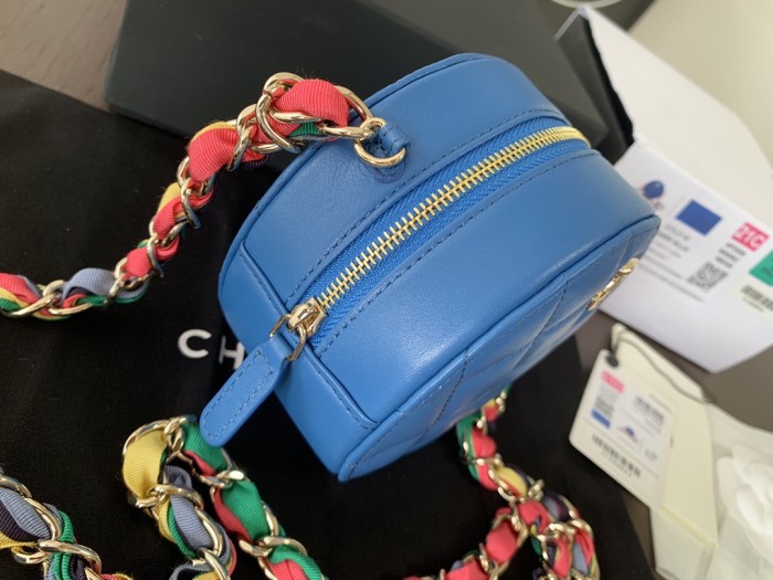  Handbag  Chanel 2055 size 12cmx12cmx4.5 cm