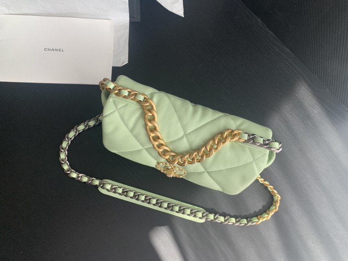  Handbag   Chanel 1161 size  30cmx20cm10cm