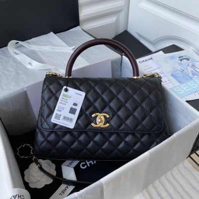  Handbag  Chanel 92991 size 28 cm