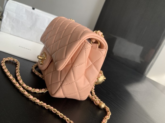  Handbag   Chanel size 17 cm