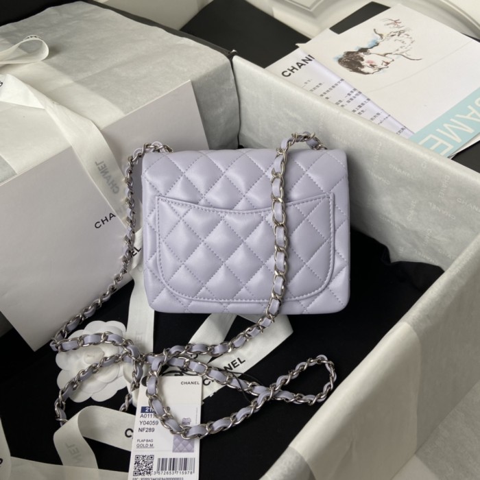  Handbag Chanel size 17 cm