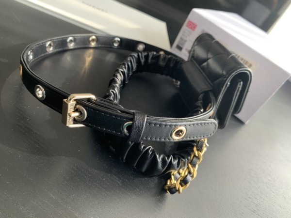  Handbag  Chanel  AP2553 size 7cmx8cmx3 cm