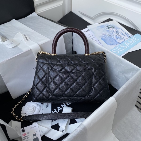  Handbag  Chanel 92990 size 23 cm