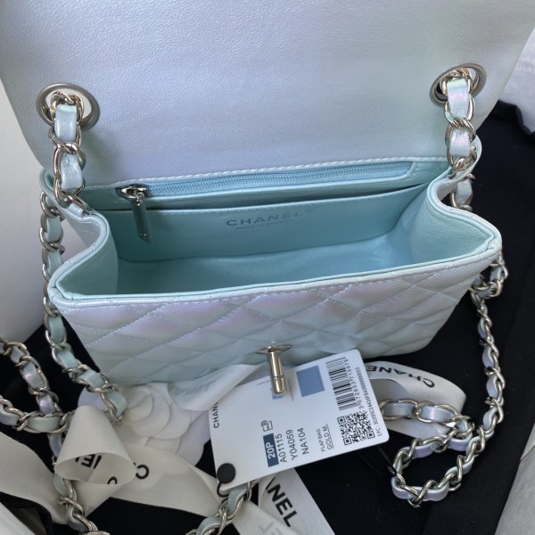  Handbag  Chanel A01115 size  17 cm