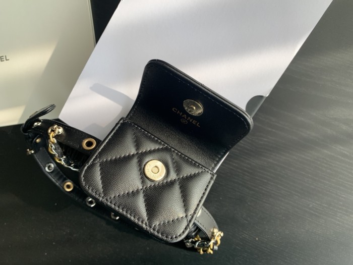  Handbag  Chanel  AP2553 size 7cmx8cmx3 cm