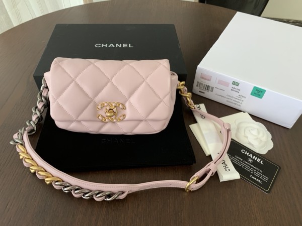  Handbag  Chanel AS1163 size 20cmx11cmx5.5 cm