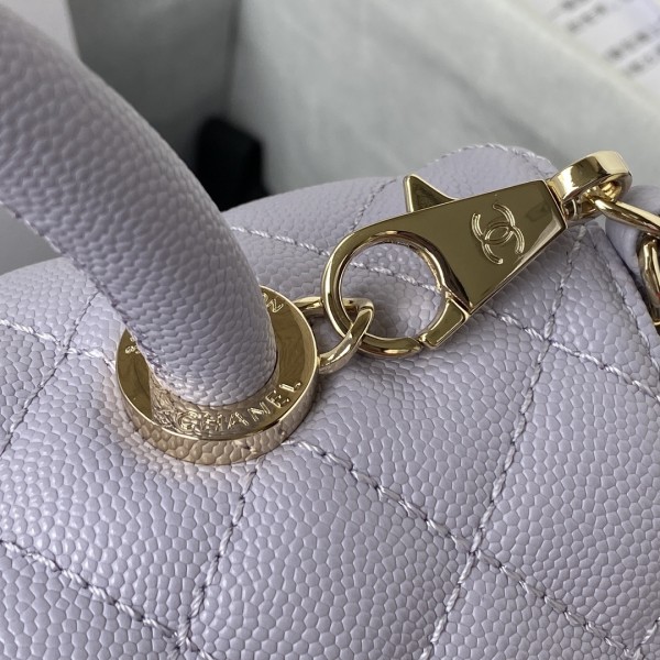  Handbag  Chanel 92991 size 28 cm