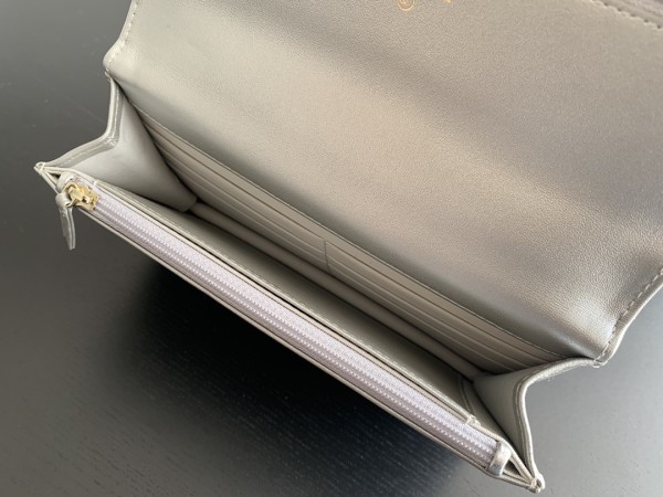  Handbag  Chanel 0957 size 19 cm  