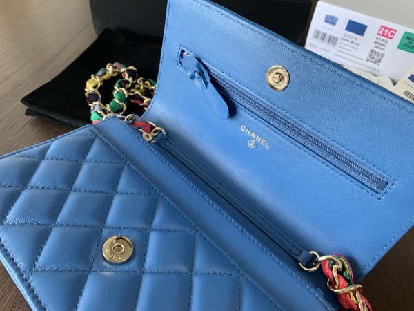  Handbag  Chanel 2022 size 19 cm 