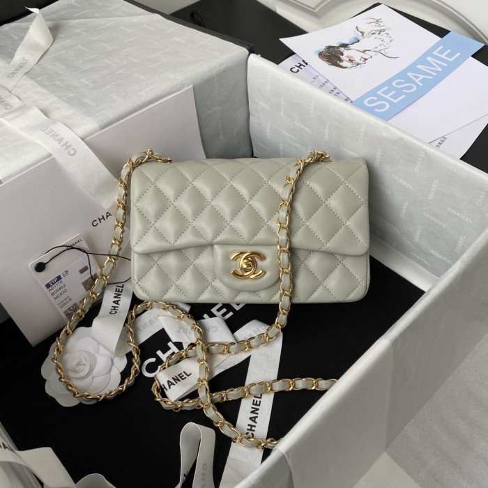  Handbag  Chanel  size 20 cm