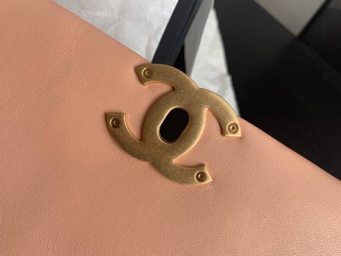  Handbag  Chanel 1160 size 26cmx16cmx9 cm 