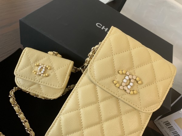 Handbags  Chanel  2033 