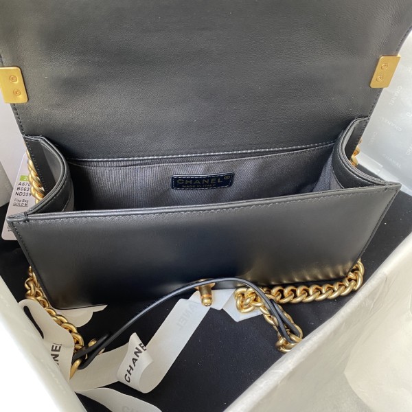 Handbag  Chanel  size 20/25 cm