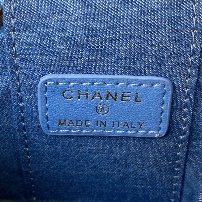  Handbag  Chanel AP1447 size 11*8.5*7 cm