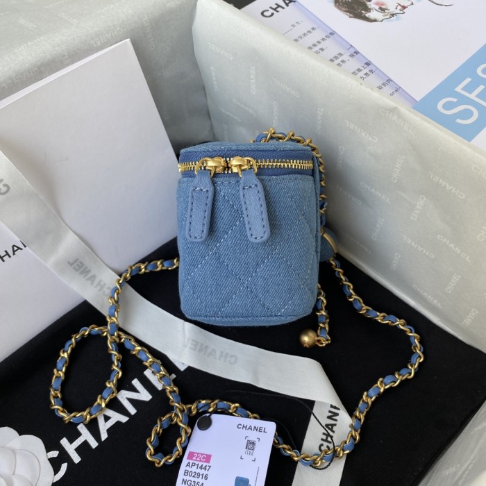  Handbag  Chanel AP1447 size 11*8.5*7 cm