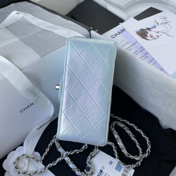  Handbag  Chanel A01115 size  17 cm