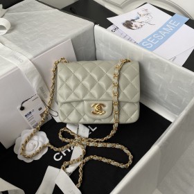 Handbag  Chanel size 17 cm