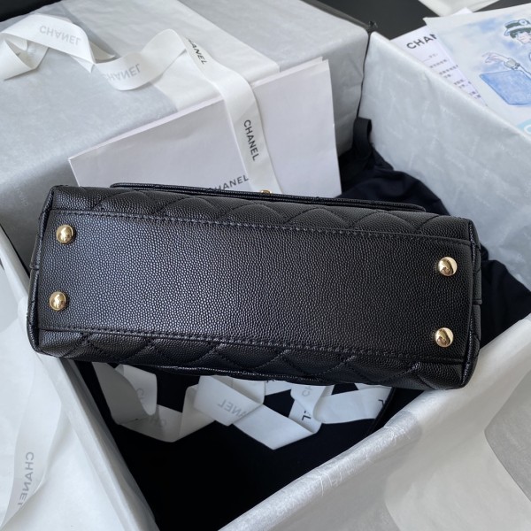  Handbag  Chanel  92990 size 23 cm