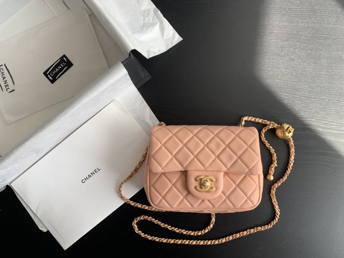  Handbag   Chanel size 17 cm