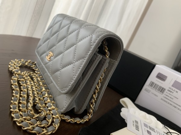 Handbags  Chanel  size 15cmx10cm x3.5 cm