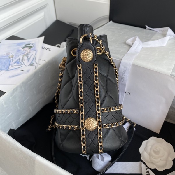 Handbag  Chanel AS2252 size 19x22.5x14 cm