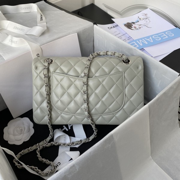  Handbag  Chanel  A01112 size 15.5x25.5x6.5 cm