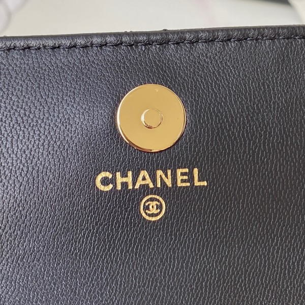  Handbag Chanel AP2549 size 8x10x3.2 cm