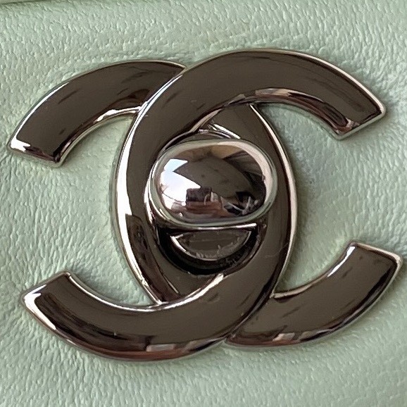  Handbag  Chanel A01113 size 23 cm